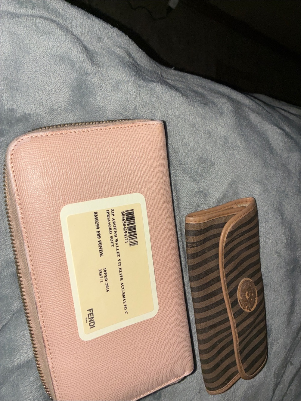 Fendi Blush Pink Zip-Around Leather Wallet with Gold Plaque (FREE GIFT INCLUDED) - Picture 4 of 5